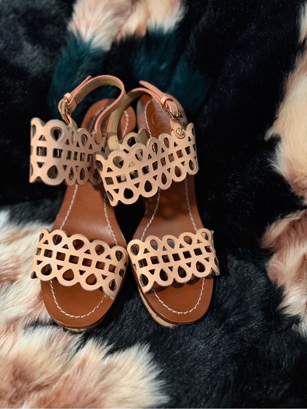 Tory Burch Laser cut Cork Wedge Sandals SAMPLE Tan Leather RARE